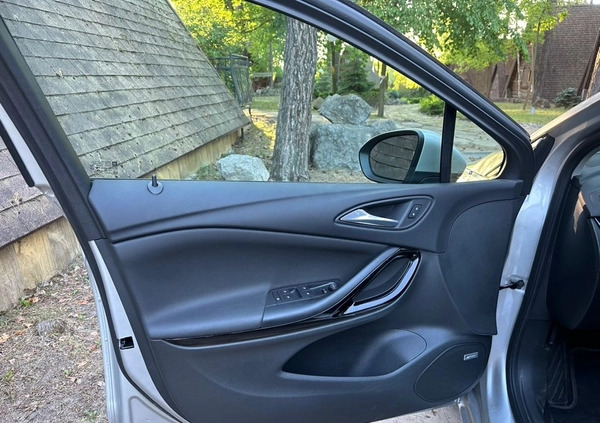 Opel Astra cena 66900 przebieg: 51514, rok produkcji 2020 z Częstochowa małe 172